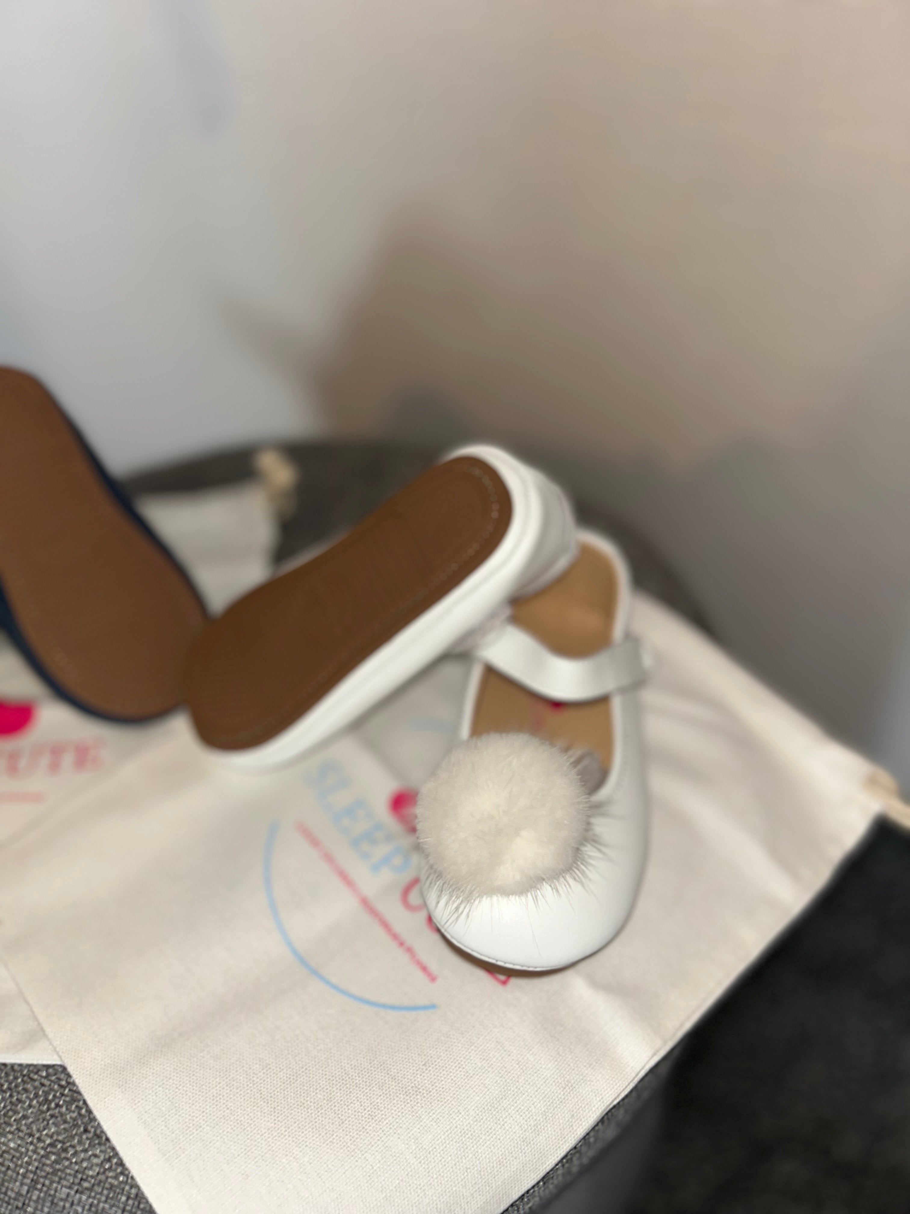 Luxury Pom Pom white Leather Slippers (Real Fur)
